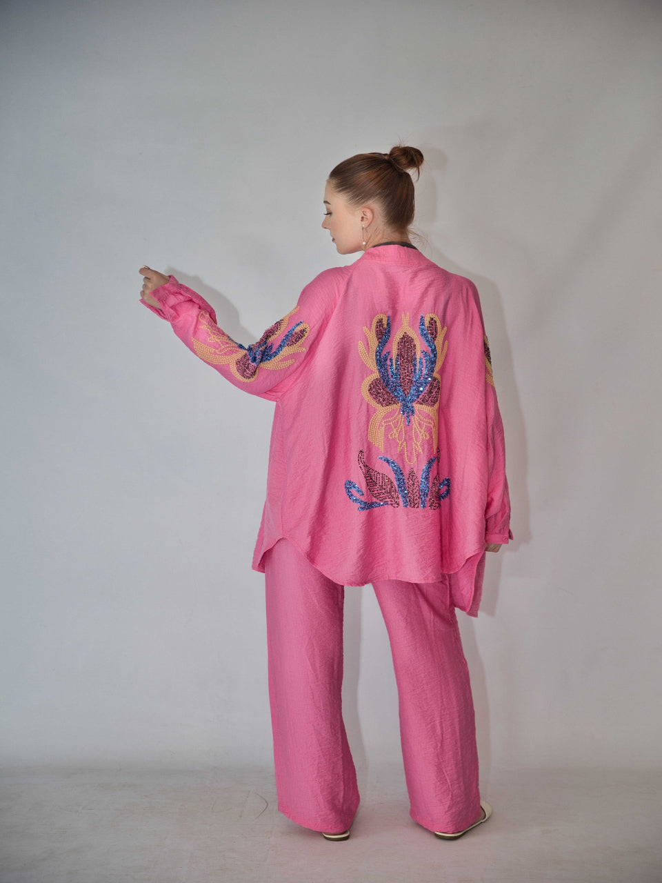 Pink Kimono Set With Sequins Design