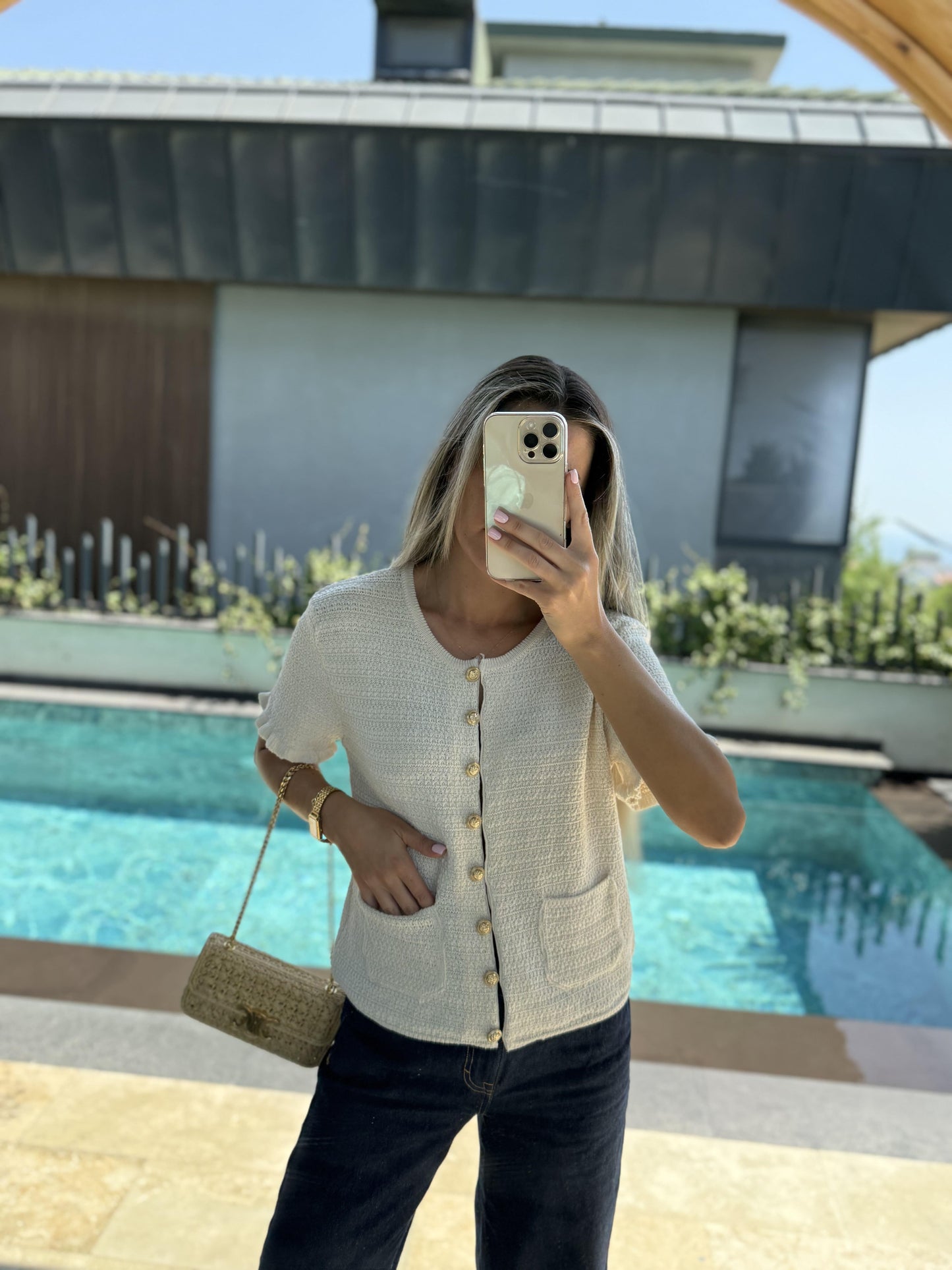 Short-Sleeve Cream Knit with Gold Buttons