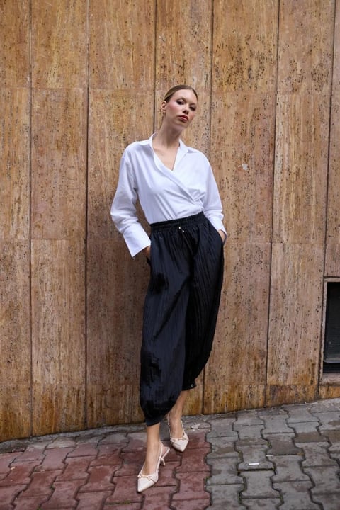 Crinkled Fabric Harem Pants with Drawstring Waist Black