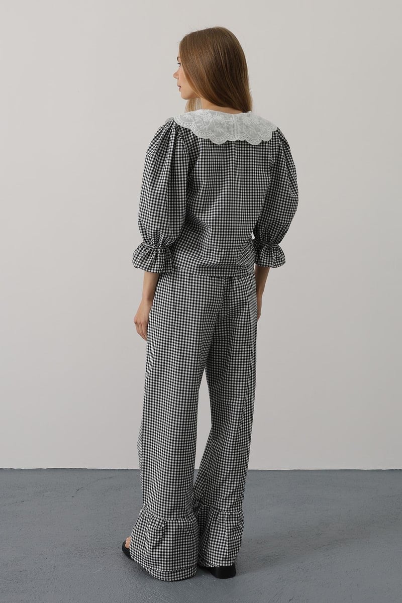 Square Patterned Lace Collar Set Black