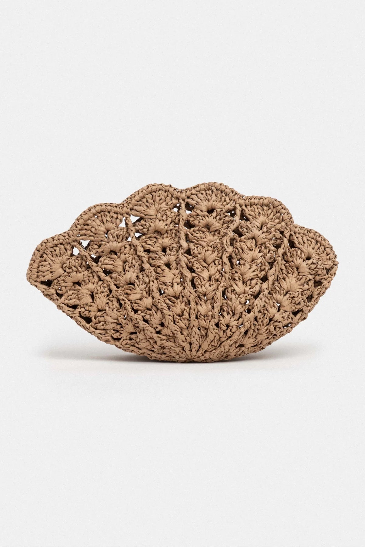 Shell-Shaped Woven Bag with Chain Strap – Taba