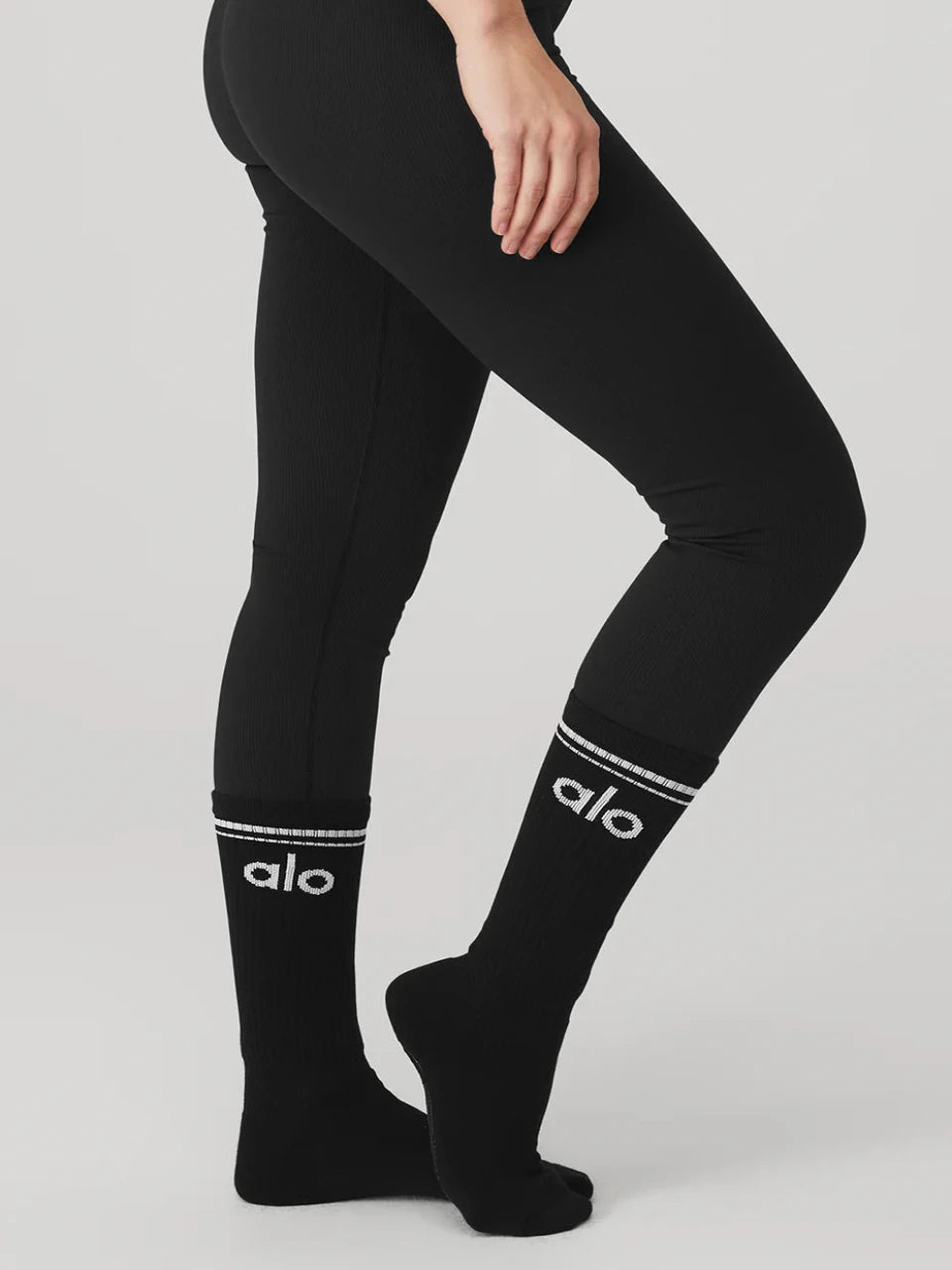 Black Crew Socks (2 pairs)