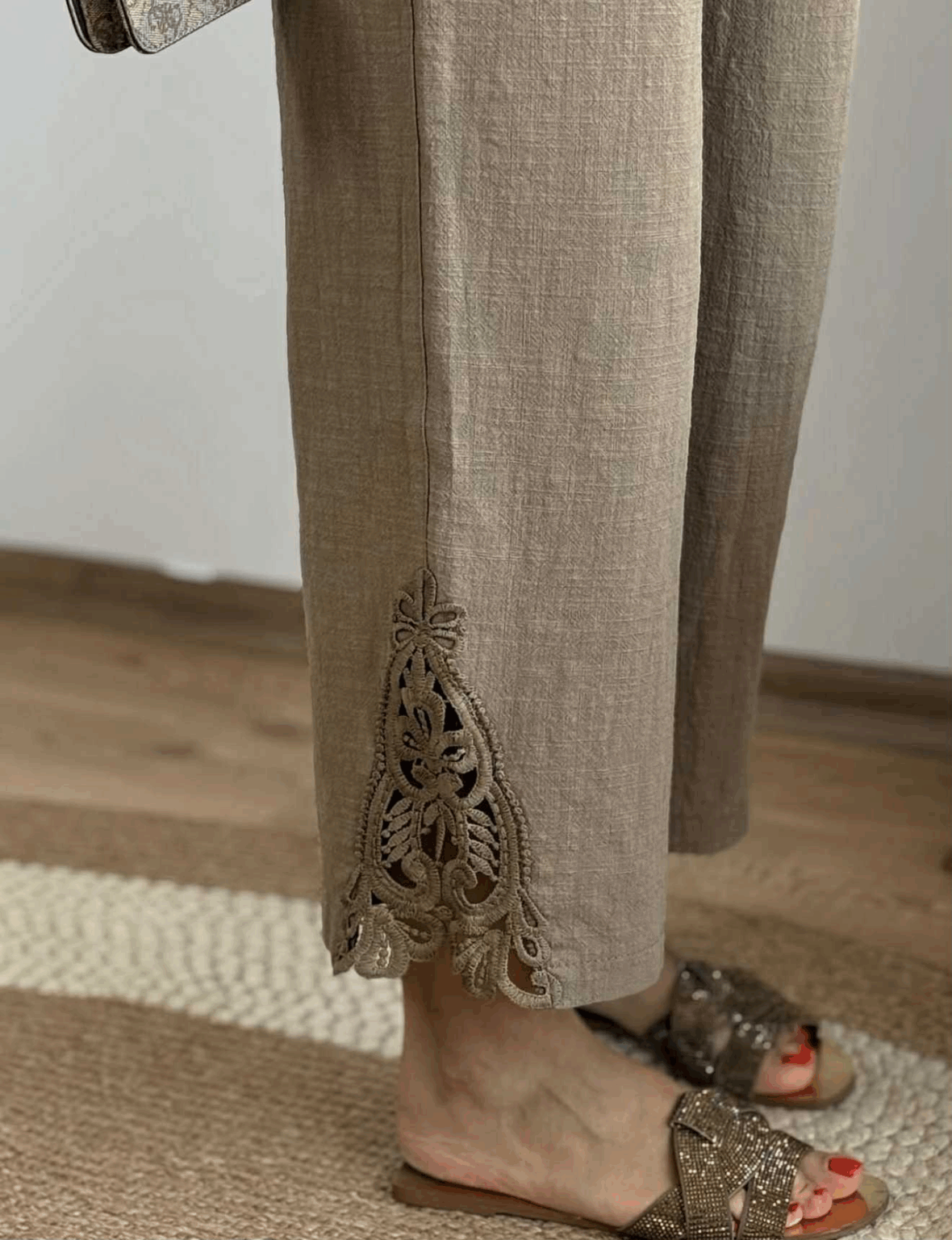 Linen-Style Lace Trim Co-Ord Set – Sleeveless Tie Blouse & Elastic Pants Brown