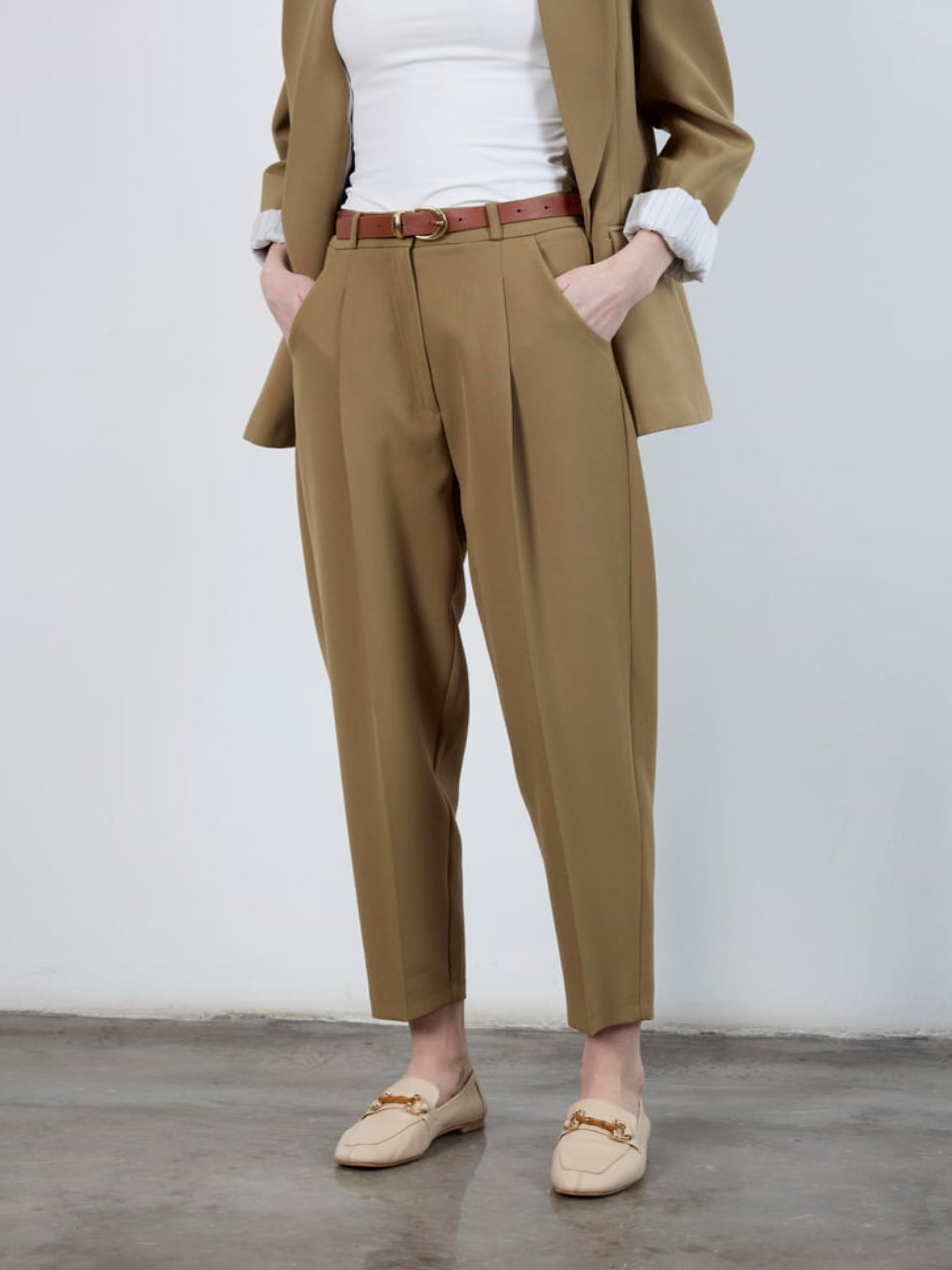 High-Waisted Belted Carrot Pants Olive