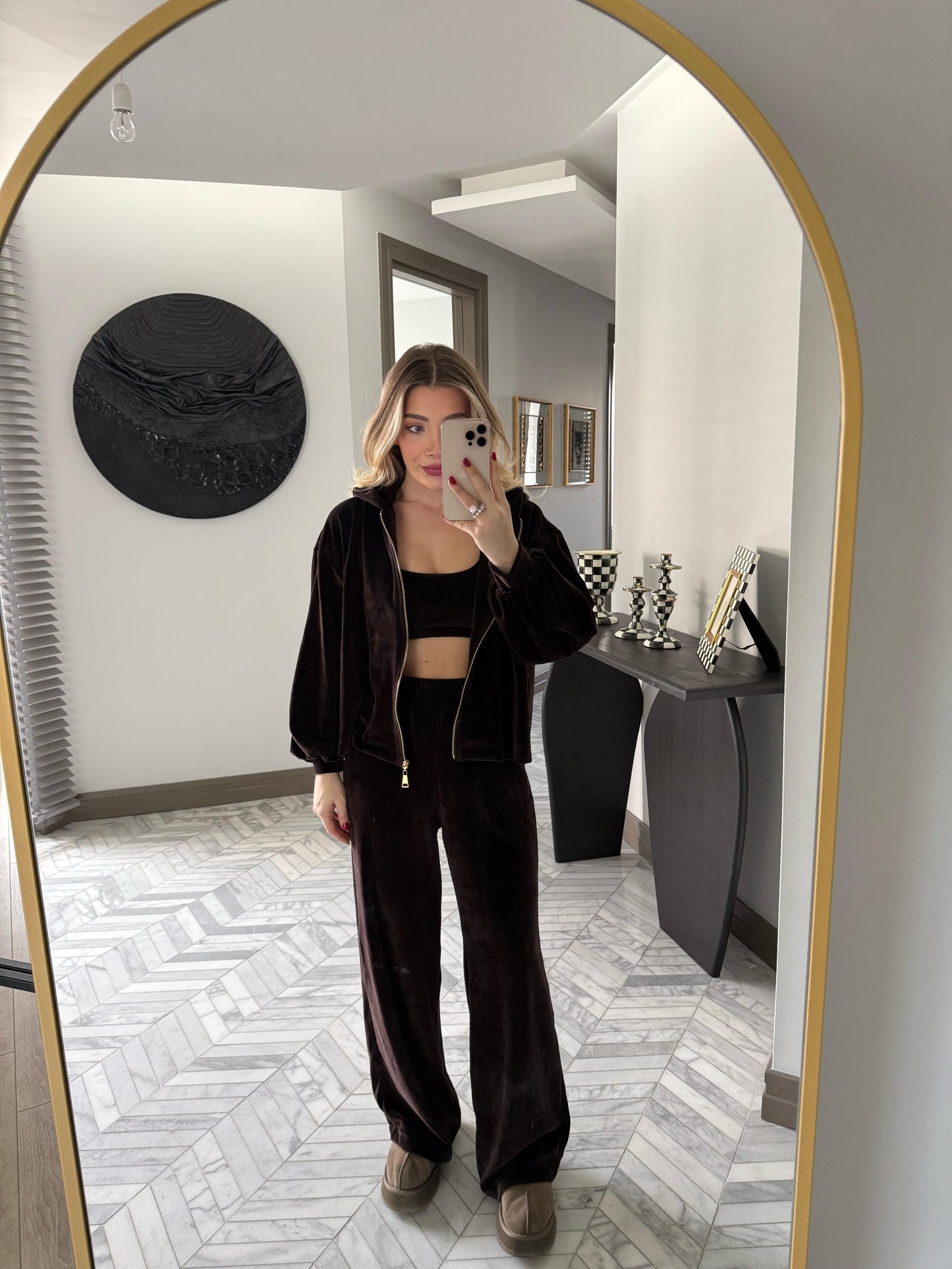 Chocolate Velvet 3 Piece Set