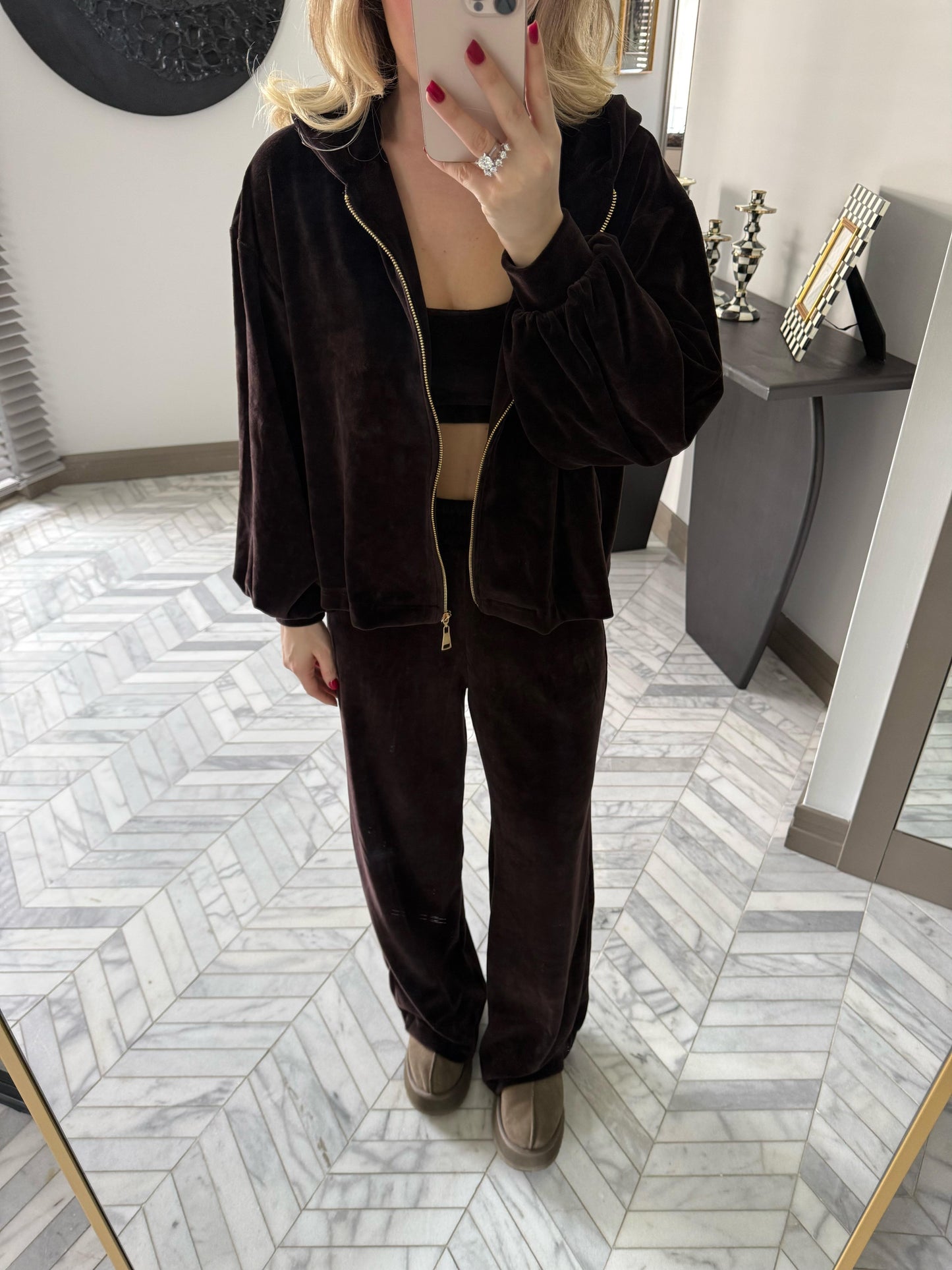 Chocolate Velvet 3 Piece Set