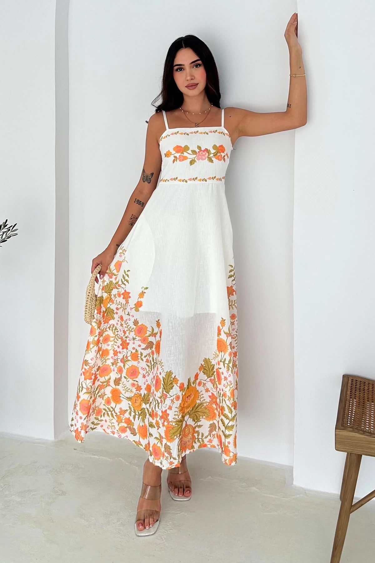 Floral Linen Dress – Natural Fabric Elegance