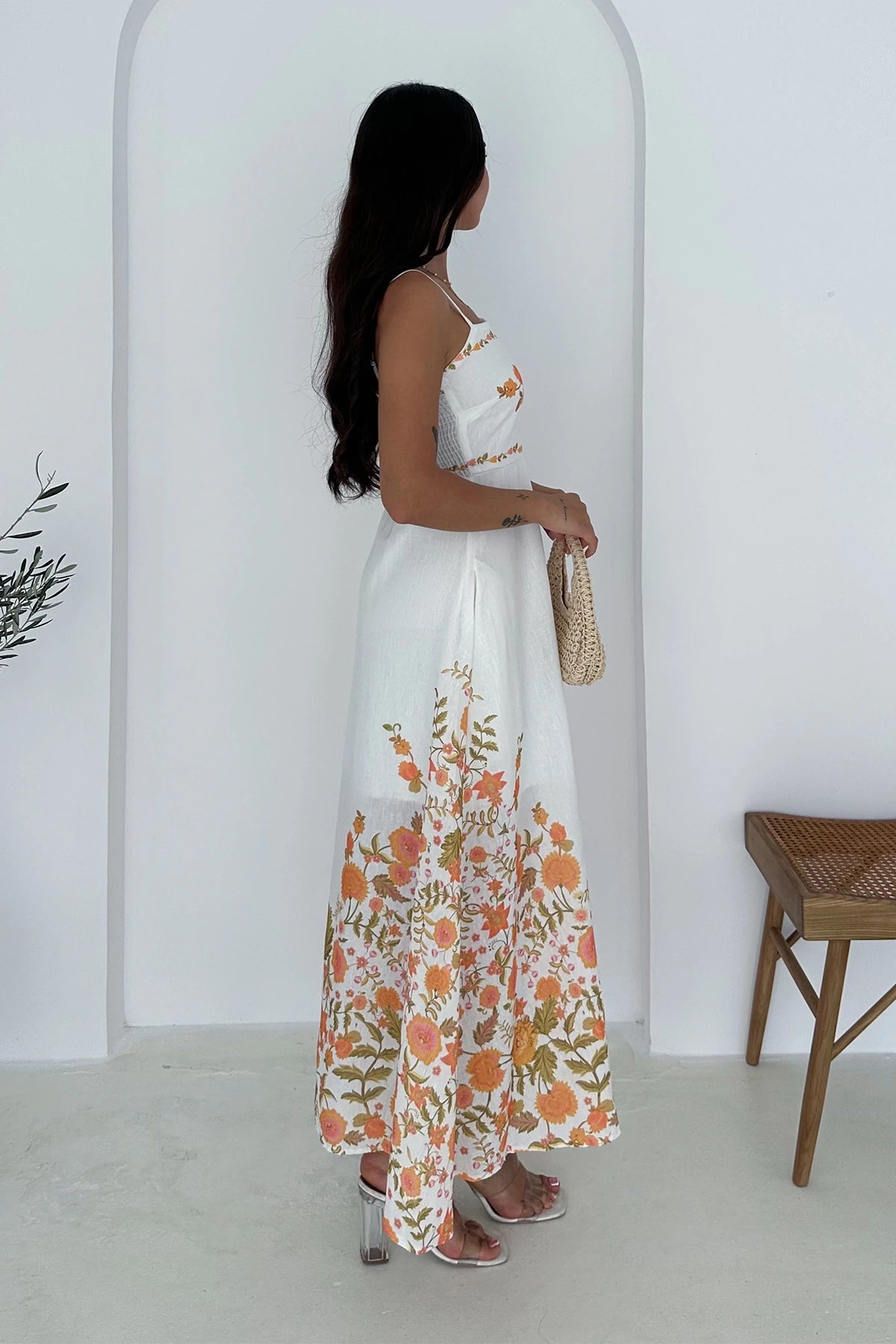 Floral Linen Dress – Natural Fabric Elegance