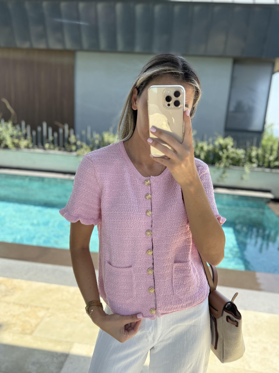 Short-Sleeve Pink Knit with Gold Buttons