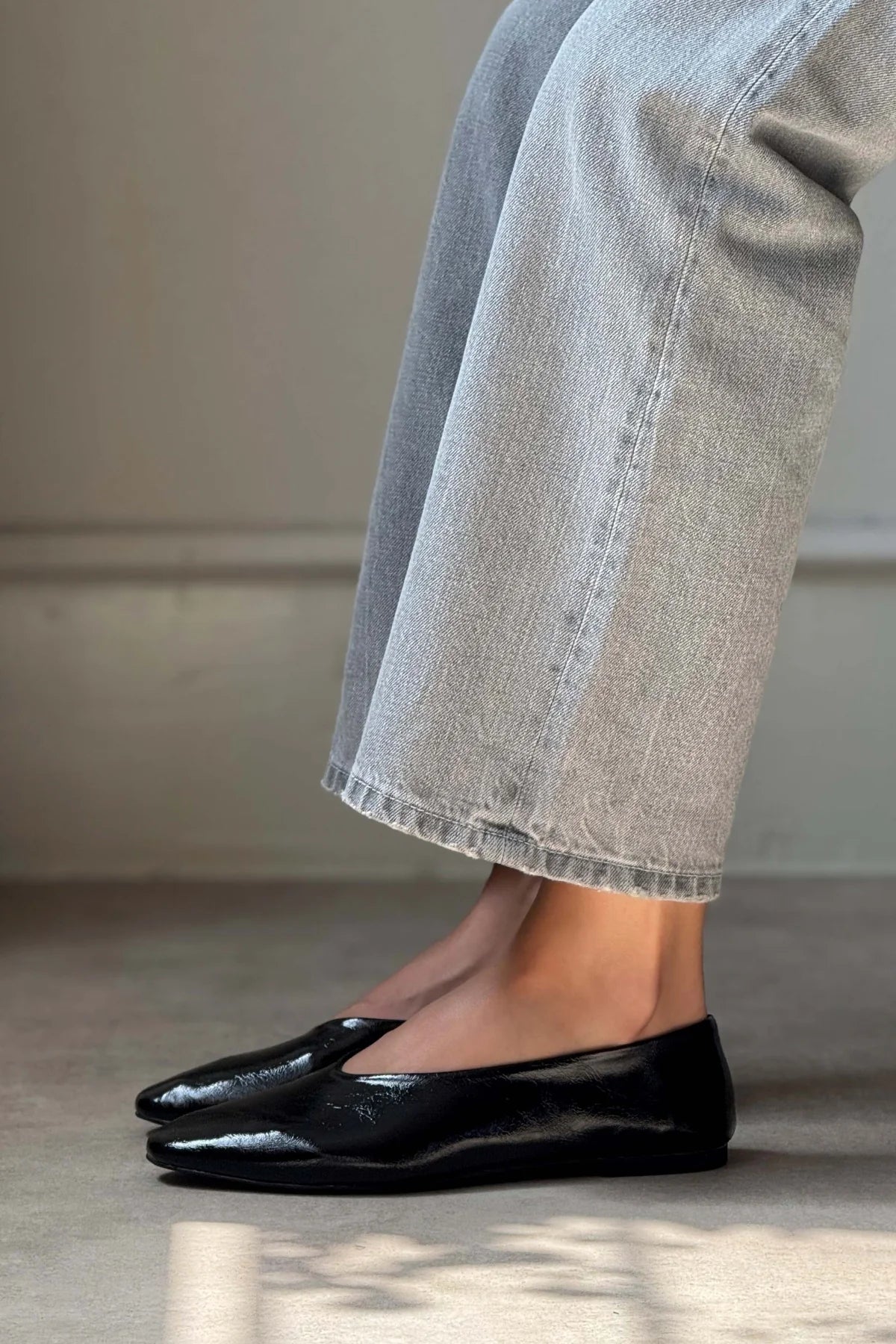 MILA Black Crinkled Matte Finish Flat Ballerina Shoes