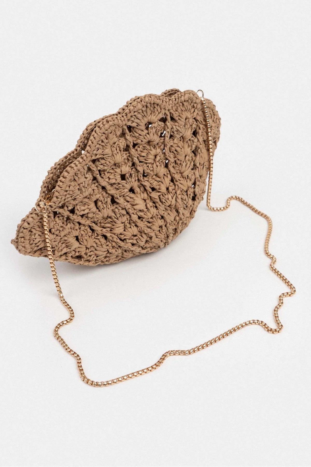 Shell-Shaped Woven Bag with Chain Strap – Taba