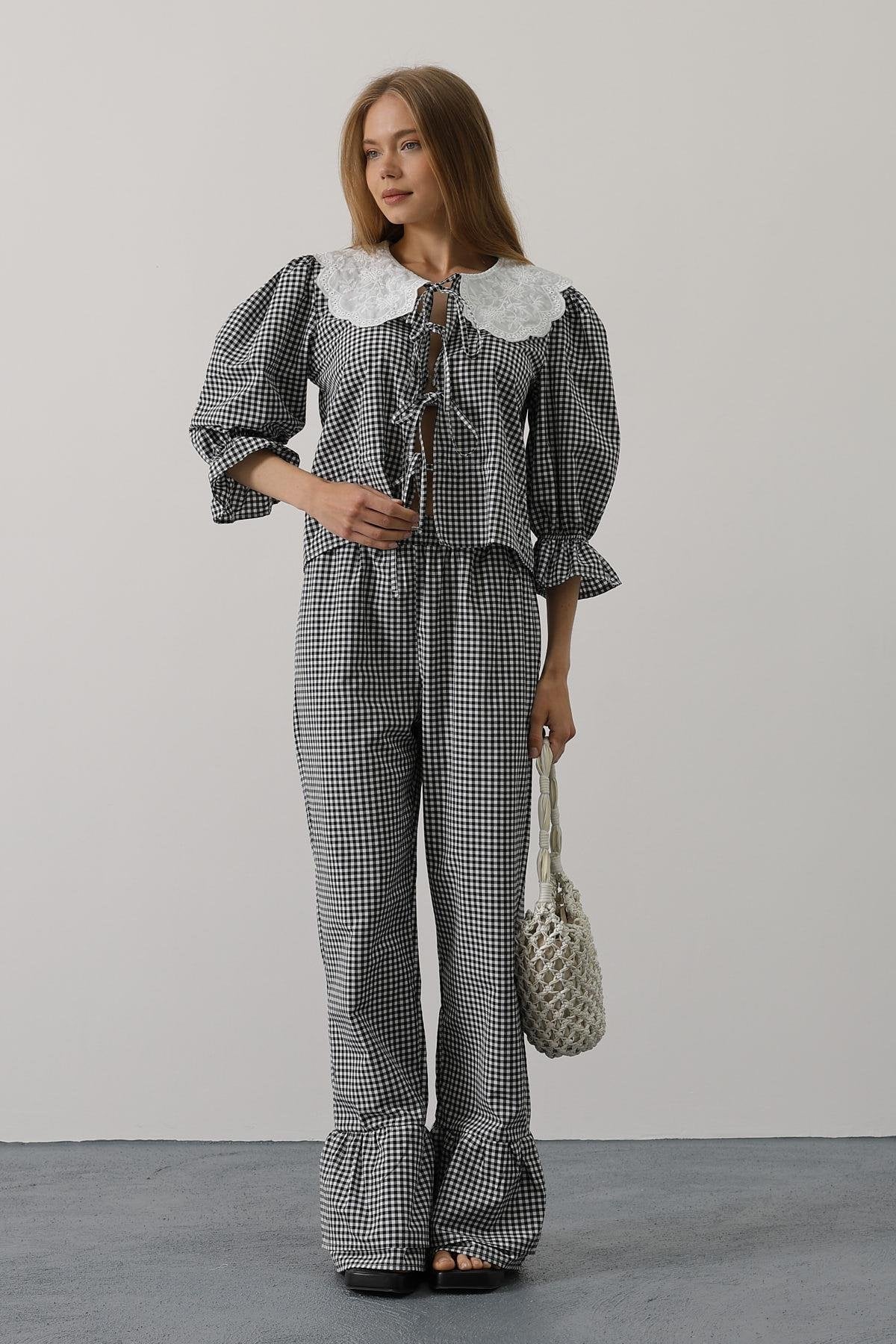 Square Patterned Lace Collar Set Black