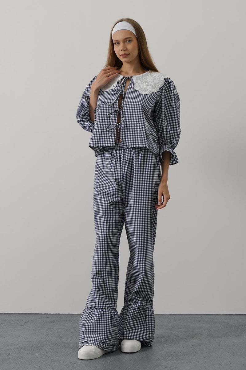 Square Patterned Lace Collar Set Blue