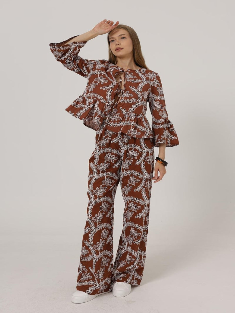 Embroidered Cotton Tie-Up Set Brown